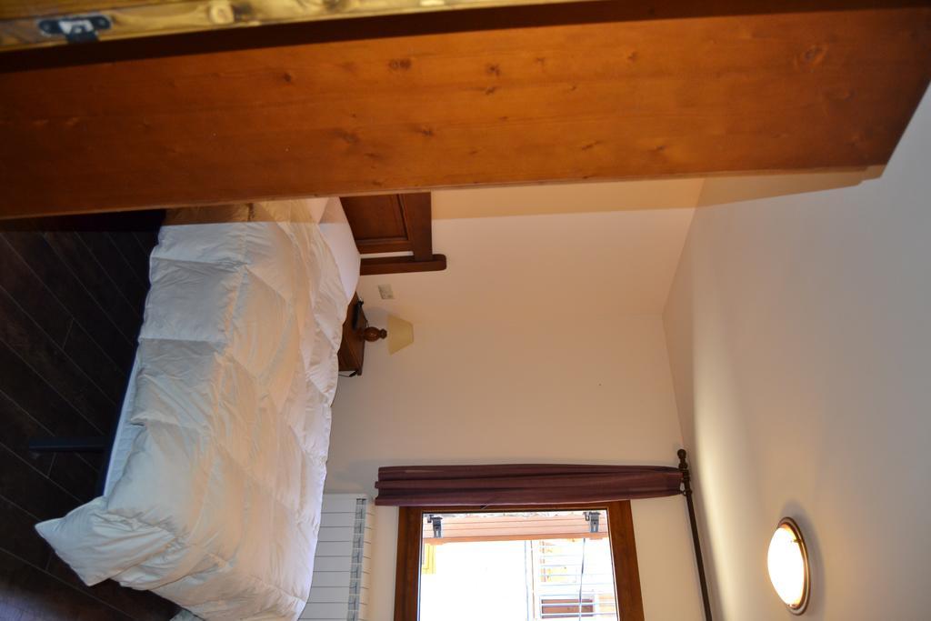 Hostal La Muntanya Castellar De N'Hug Camera foto