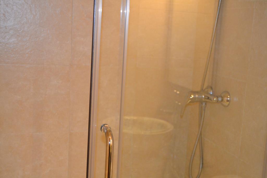Hostal La Muntanya Castellar De N'Hug Esterno foto