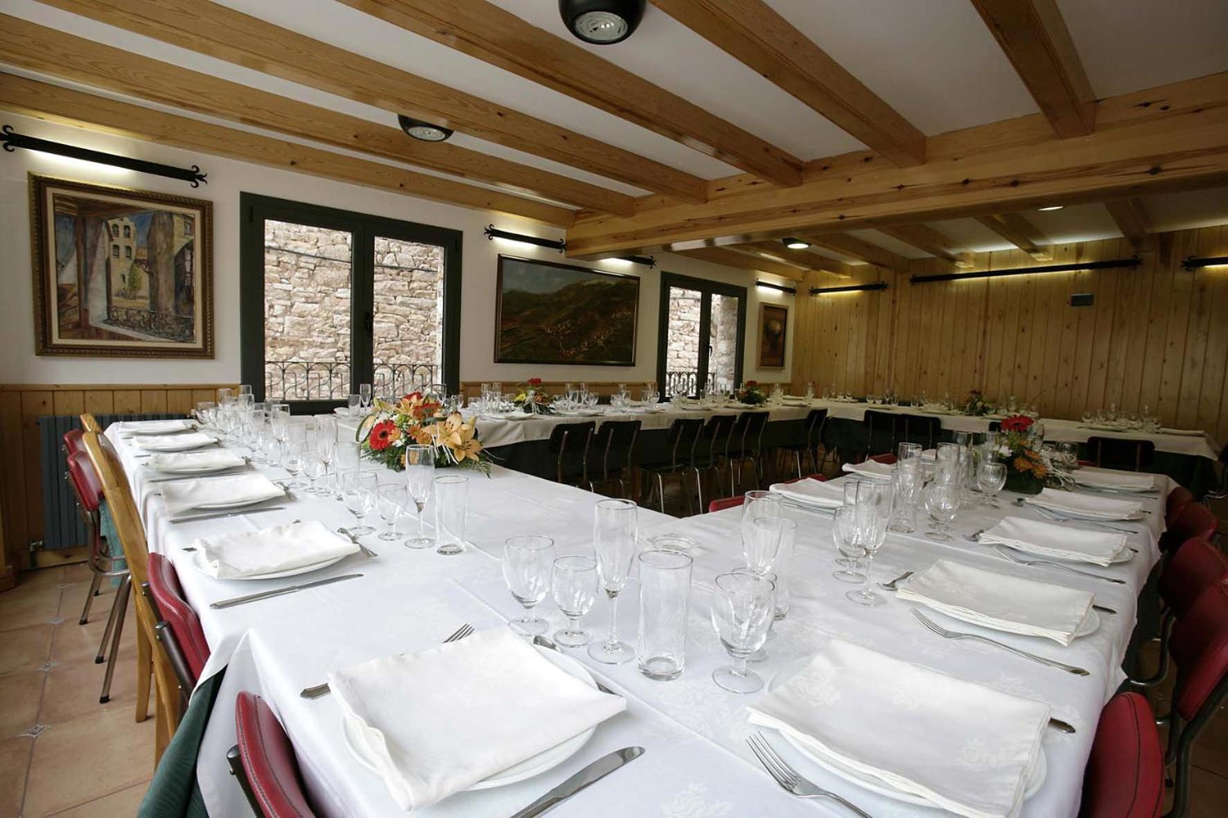 Hostal La Muntanya Castellar De N'Hug Esterno foto