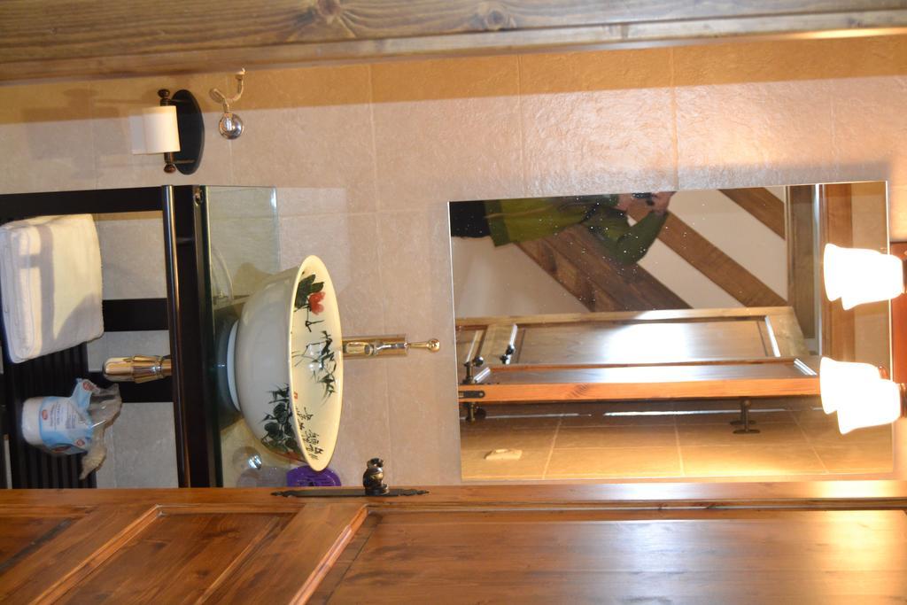 Hostal La Muntanya Castellar De N'Hug Esterno foto