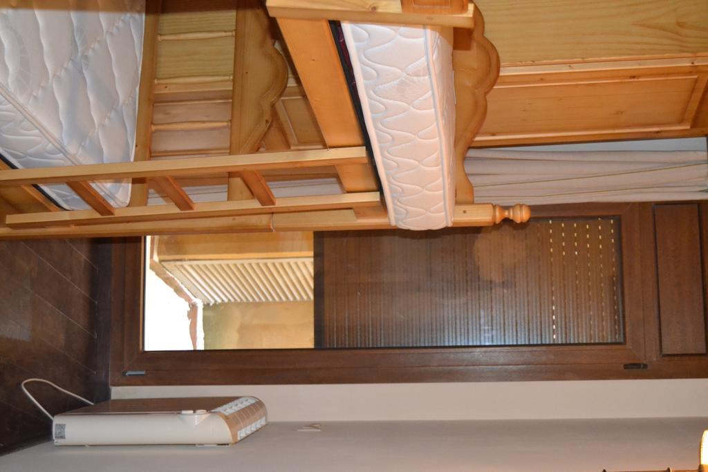 Hostal La Muntanya Castellar De N'Hug Esterno foto
